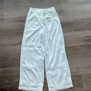 Lulu's White Wide Leg Trousers